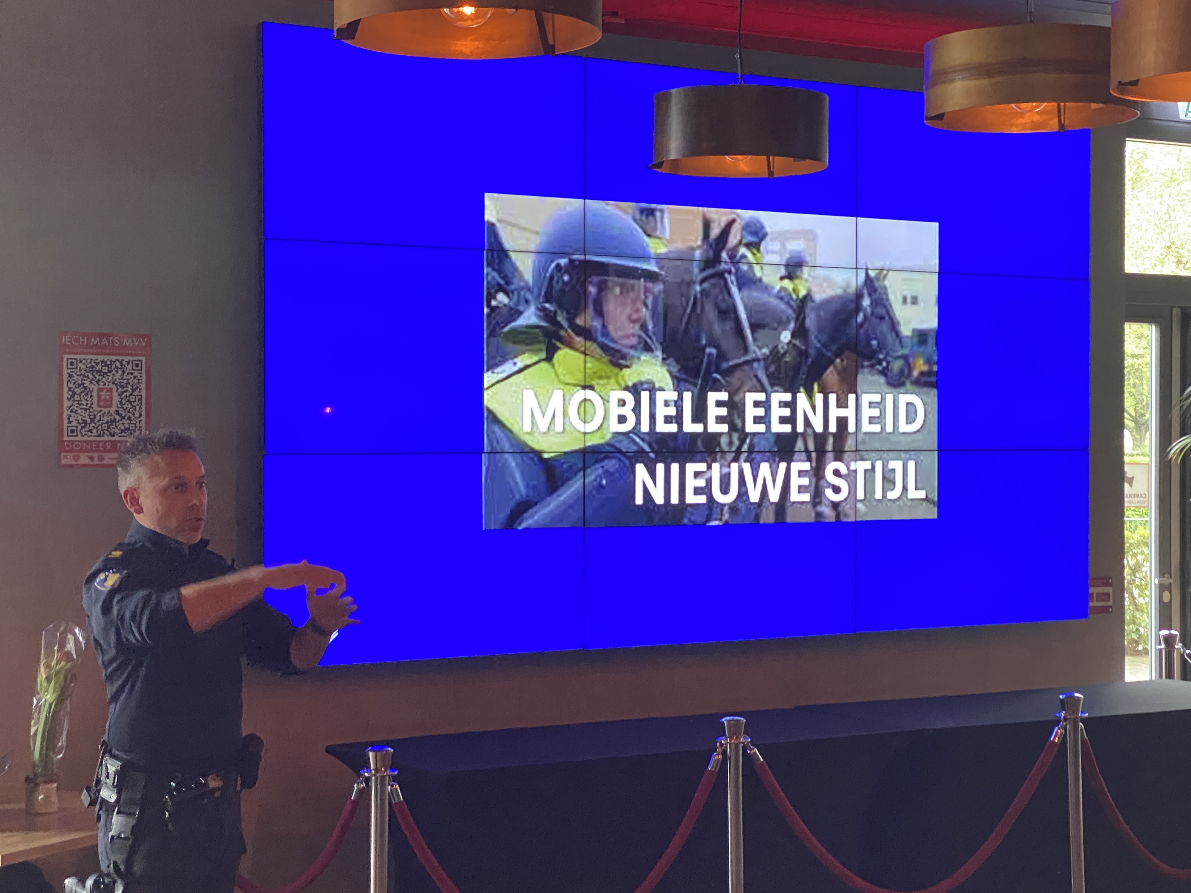 Een inkijkje in dit bijzondere politieoptreden.